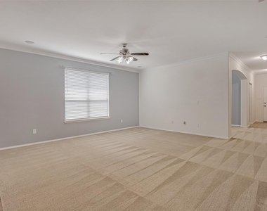 1521 Birds Eye Road - Photo Thumbnail 6