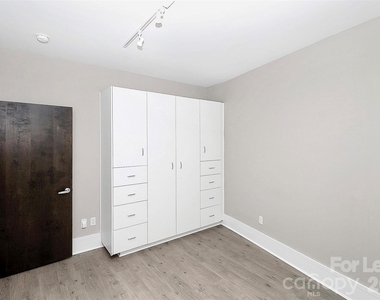 1600 Fulton Avenue - Photo Thumbnail 7