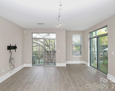 1600 Fulton Avenue - Photo Thumbnail 24