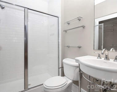 1600 Fulton Avenue - Photo Thumbnail 13