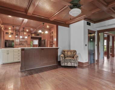 706 S Main Street - Photo Thumbnail 18
