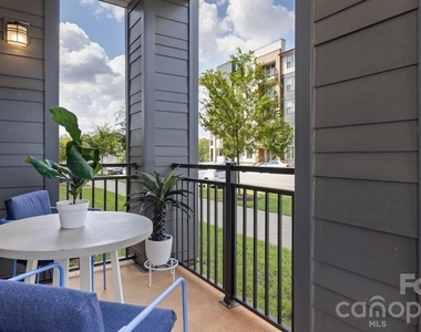 305 Prine Place - Photo Thumbnail 32
