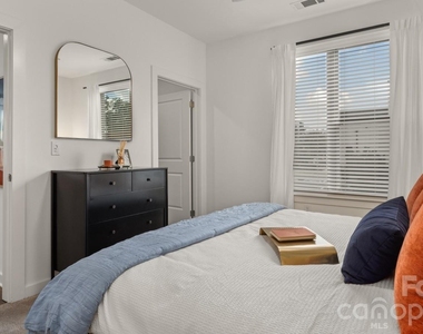 305 Prine Place - Photo Thumbnail 26