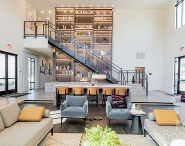 305 Prine Place - Photo Thumbnail 4