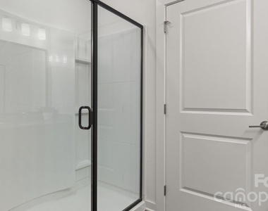 305 Prine Place - Photo Thumbnail 30