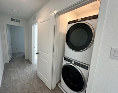 829 Sandhill Crane Lane - Photo Thumbnail 14
