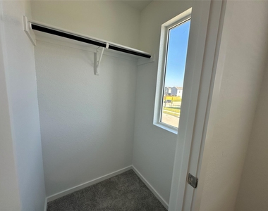 829 Sandhill Crane Lane - Photo Thumbnail 10