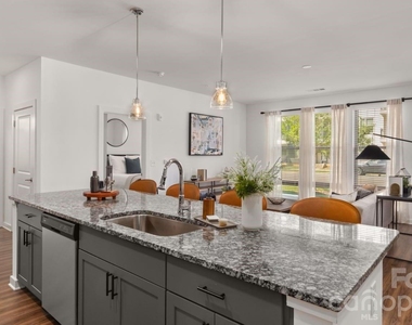 305 Prine Place - Photo Thumbnail 20