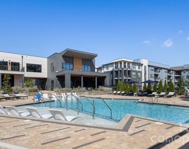 305 Prine Place - Photo Thumbnail 1