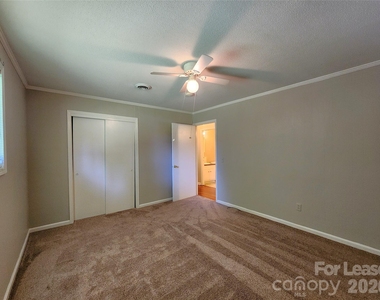 104 Johnson Dairy Road - Photo Thumbnail 10