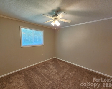 104 Johnson Dairy Road - Photo Thumbnail 6
