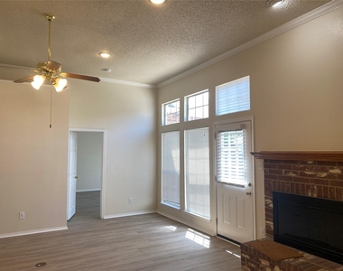 2917 Cheverny Drive - Photo Thumbnail 8