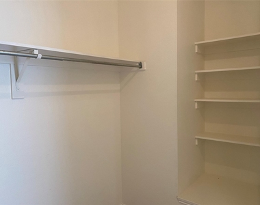2917 Cheverny Drive - Photo Thumbnail 14