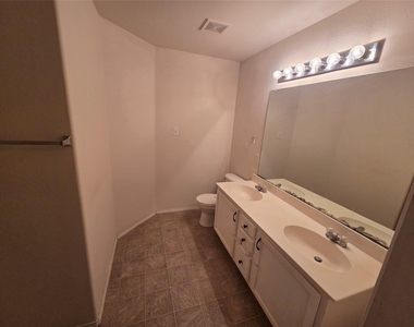 8422 Timberbrook Lane - Photo Thumbnail 15