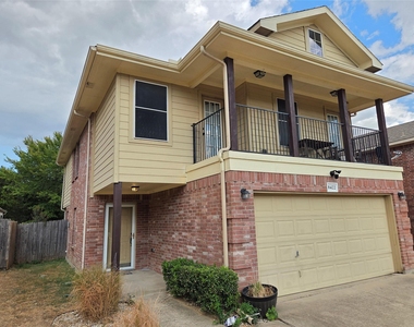 8422 Timberbrook Lane - Photo Thumbnail 2