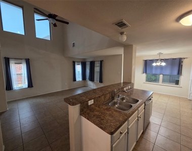 8422 Timberbrook Lane - Photo Thumbnail 9