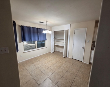 8422 Timberbrook Lane - Photo Thumbnail 6