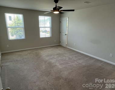 4320 Bowline Drive - Photo Thumbnail 14