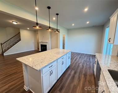 9233 Northfield Crossing Drive - Photo Thumbnail 8