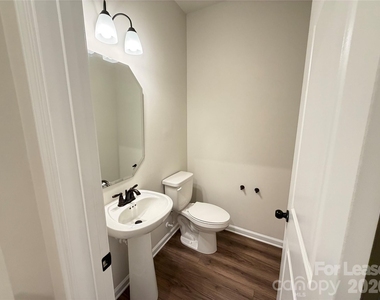 9233 Northfield Crossing Drive - Photo Thumbnail 12
