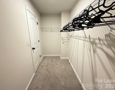 9233 Northfield Crossing Drive - Photo Thumbnail 18