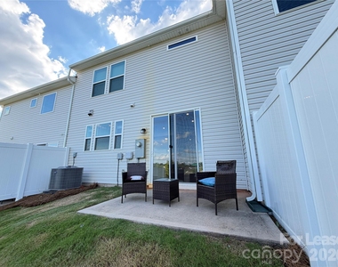 9233 Northfield Crossing Drive - Photo Thumbnail 10