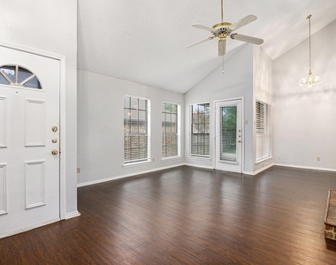 10627 Tall Oak Drive - Photo Thumbnail 2