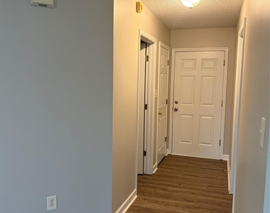 4924 Aldersbrook Drive - Photo Thumbnail 28