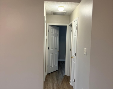 4924 Aldersbrook Drive - Photo Thumbnail 27