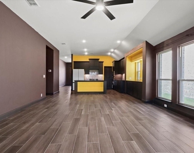 3005 Knoxbridge Road - Photo Thumbnail 8