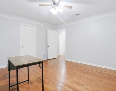 3533 Binyon Avenue - Photo Thumbnail 31