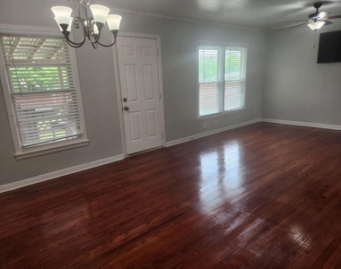 3533 Binyon Avenue - Photo Thumbnail 16