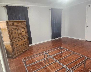 3533 Binyon Avenue - Photo Thumbnail 17
