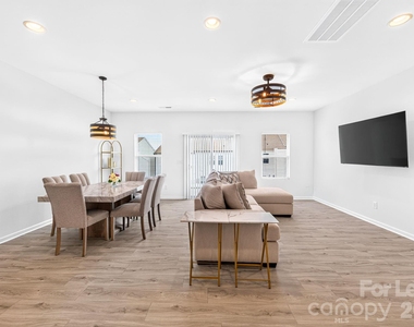 11012 Pagebrook Lane - Photo Thumbnail 10
