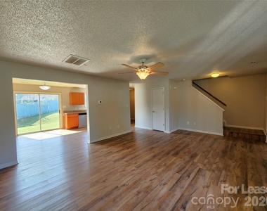 3046 Talledaga Lane Sw - Photo Thumbnail 2