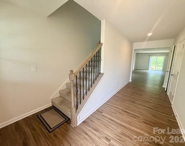 2834 Oldfield Drive - Photo Thumbnail 1