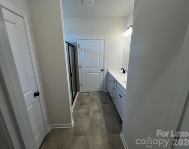 1100 Langston Lane - Photo Thumbnail 4