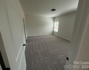 1100 Langston Lane - Photo Thumbnail 3