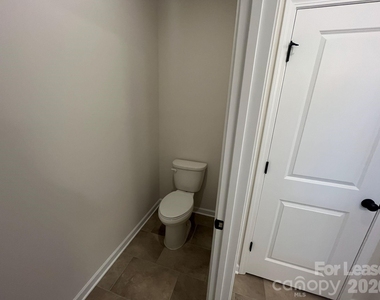 1100 Langston Lane - Photo Thumbnail 5