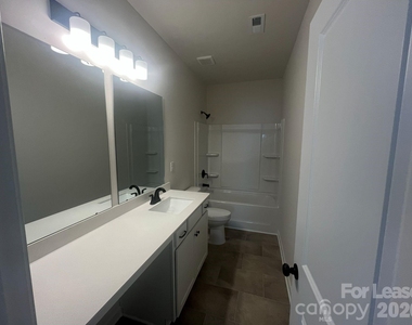 1100 Langston Lane - Photo Thumbnail 9