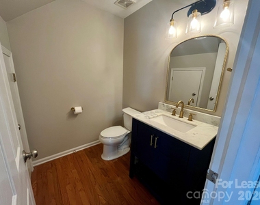 16854 Bridgeton Drive - Photo Thumbnail 2