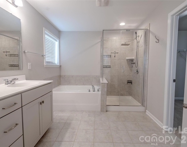 4320 Staffordshire Lane - Photo Thumbnail 8