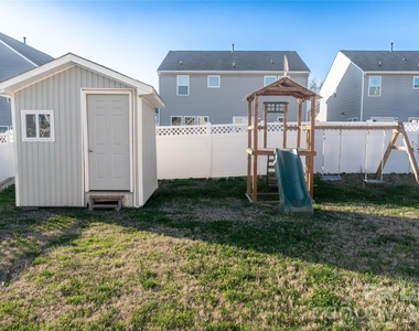 4320 Staffordshire Lane - Photo Thumbnail 2