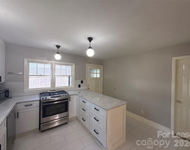 4223 Craig Avenue - Photo Thumbnail 6