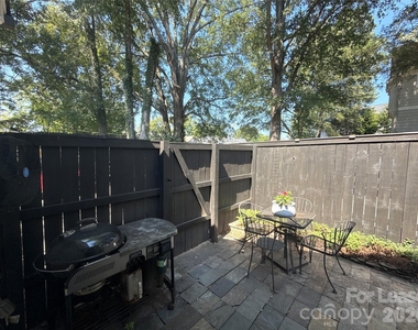 4223 Craig Avenue - Photo Thumbnail 16