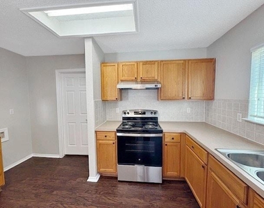 10065 Chapel Oak Trail - Photo Thumbnail 7