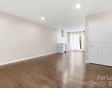 2012 Ibis Court - Photo Thumbnail 3