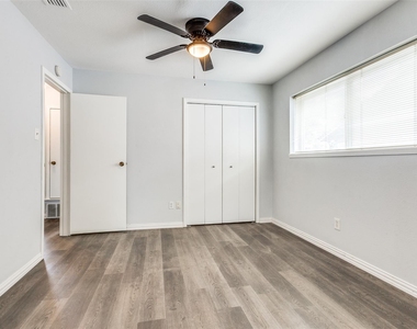 2130 Richwood Drive - Photo Thumbnail 9