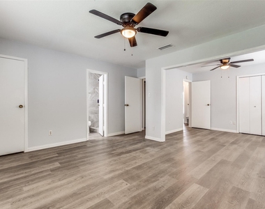 2130 Richwood Drive - Photo Thumbnail 8