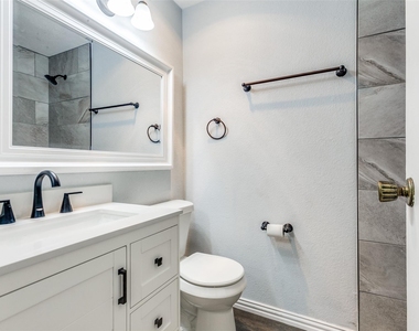 2130 Richwood Drive - Photo Thumbnail 6